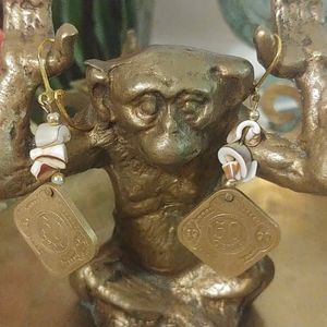 Vintage coin and she'll earrings 1990